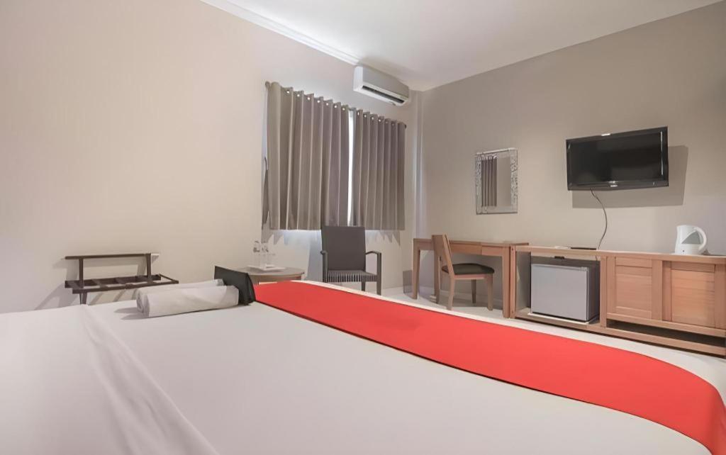 U Village Hotel And Villa Bandung Exterior foto